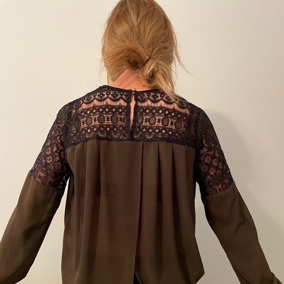 Chloe K Top Size XS black and army green - Picture 2 of 6